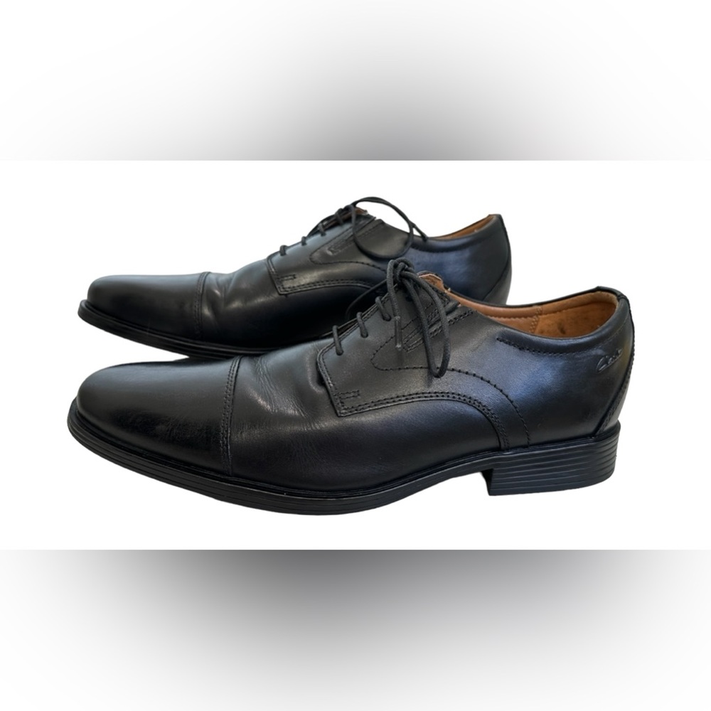 EUC MEN’S CLARKSON LEATHER SHOES